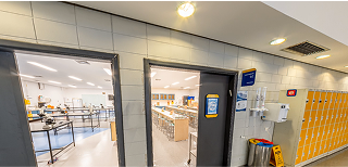 Laboratório Multidisciplinar e armários da infraestrutura moderna da Unidade Morato do Ensino Einstein.